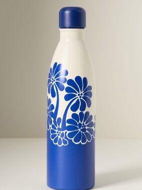 NEW FARM Rio Blue White Flower Stainless Steel Bottle